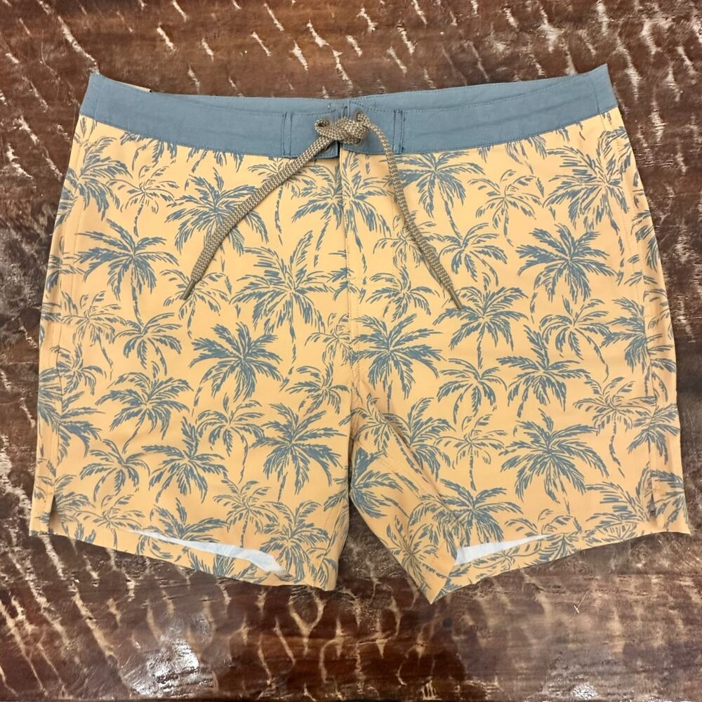 NWT Faherty Shorts Mens 36 Orange Hybrid Board Shorts Casual Beach Adult NWT